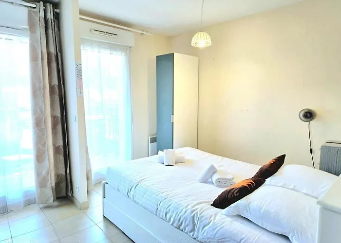 Bel A Riva Bella - Parking Prive